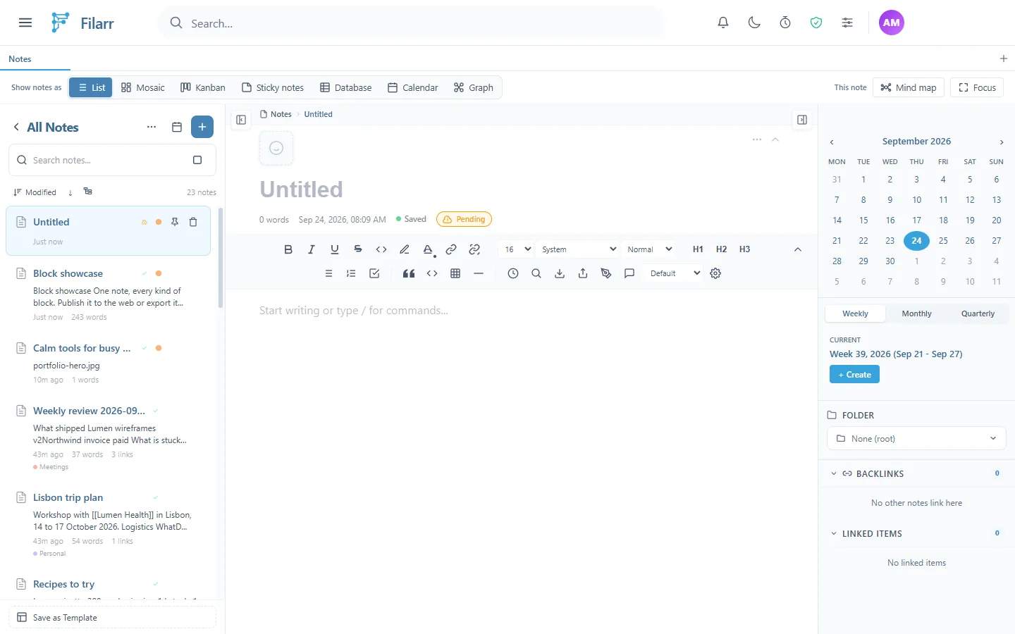 A blank note: the Untitled title, the line with 0 words and Saved, the toolbar, and the "Start writing or type / for commands..." hint