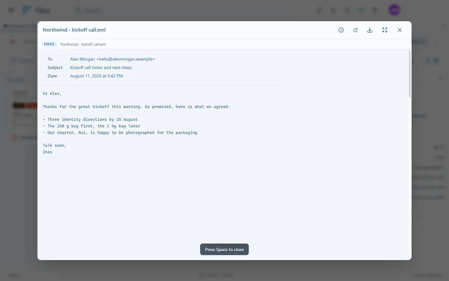 L'aperçu rapide d'un e-mail : To, Subject et Date en haut, le message en dessous, et « Press Space to close » en bas